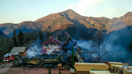 Požar gospodarskega poslopja v Podljubelju, 29. 3. 2017
