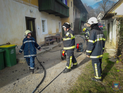 Dimniški požar, Cesta na Hudo, Kovor, 25. 12. 2016
