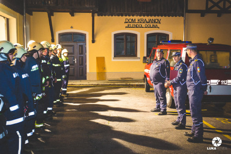 Vaja: travniški požar nad šolo v Dolini, 19. 10. 2016