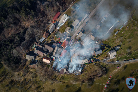 Požar gospodarskega poslopja in hiše, Hudo, 29. 1. 2020