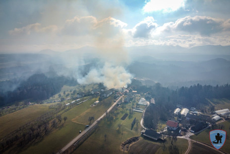 Požar gospodarskega poslopja in hiše, Hudo, 29. 1. 2020