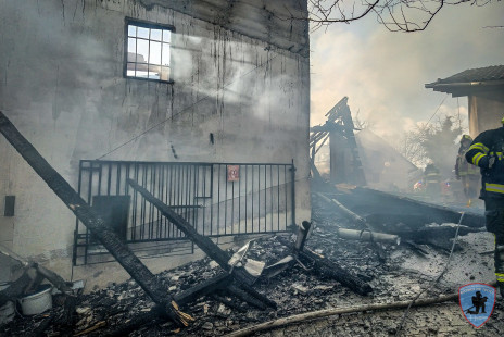 Požar gospodarskega poslopja in hiše, Hudo, 29. 1. 2020