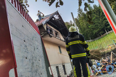 Požar gospodarskega poslopja, Potarje, 5. 7. 2020