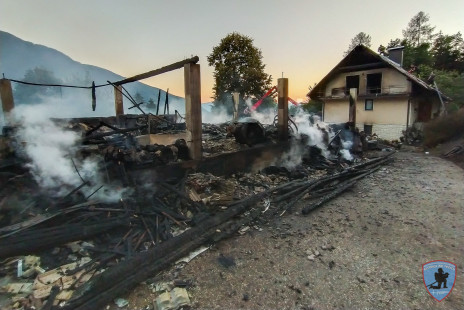 Požar gospodarskega poslopja, Potarje, 5. 7. 2020