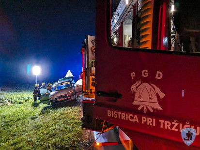 Gori osebno vozilo - Hitra cesta Tržič - Podtabor, 2.11.2023