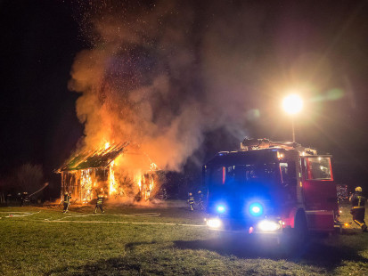 Požar lesene lope v Sebenjah, 20. 3. 2016